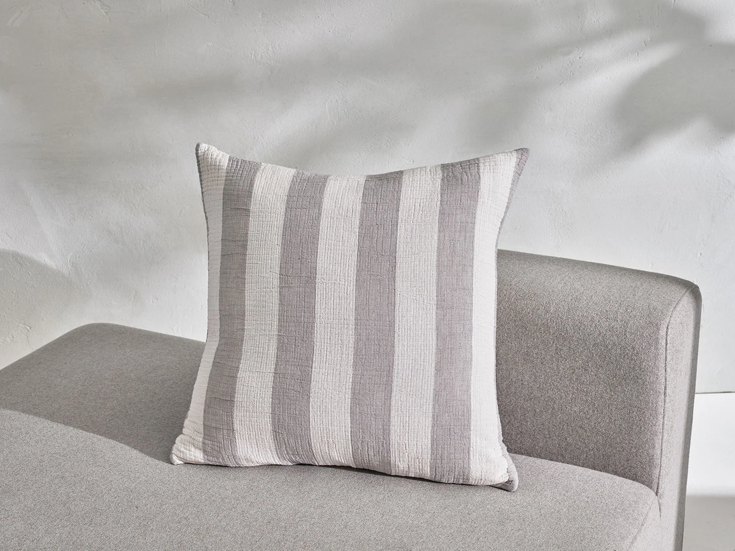 180813_Kassatex_07_Antonia_Pillow_0527_jw_v2.jpg
