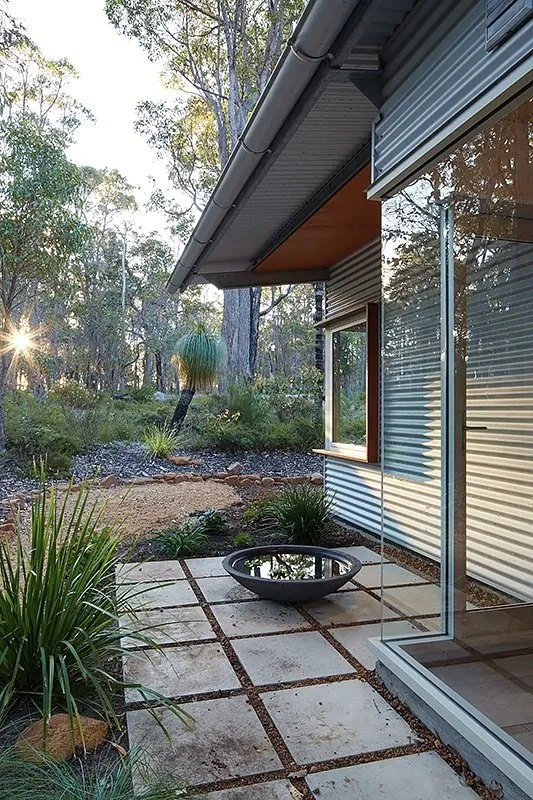 bushhouse3896_web.jpg