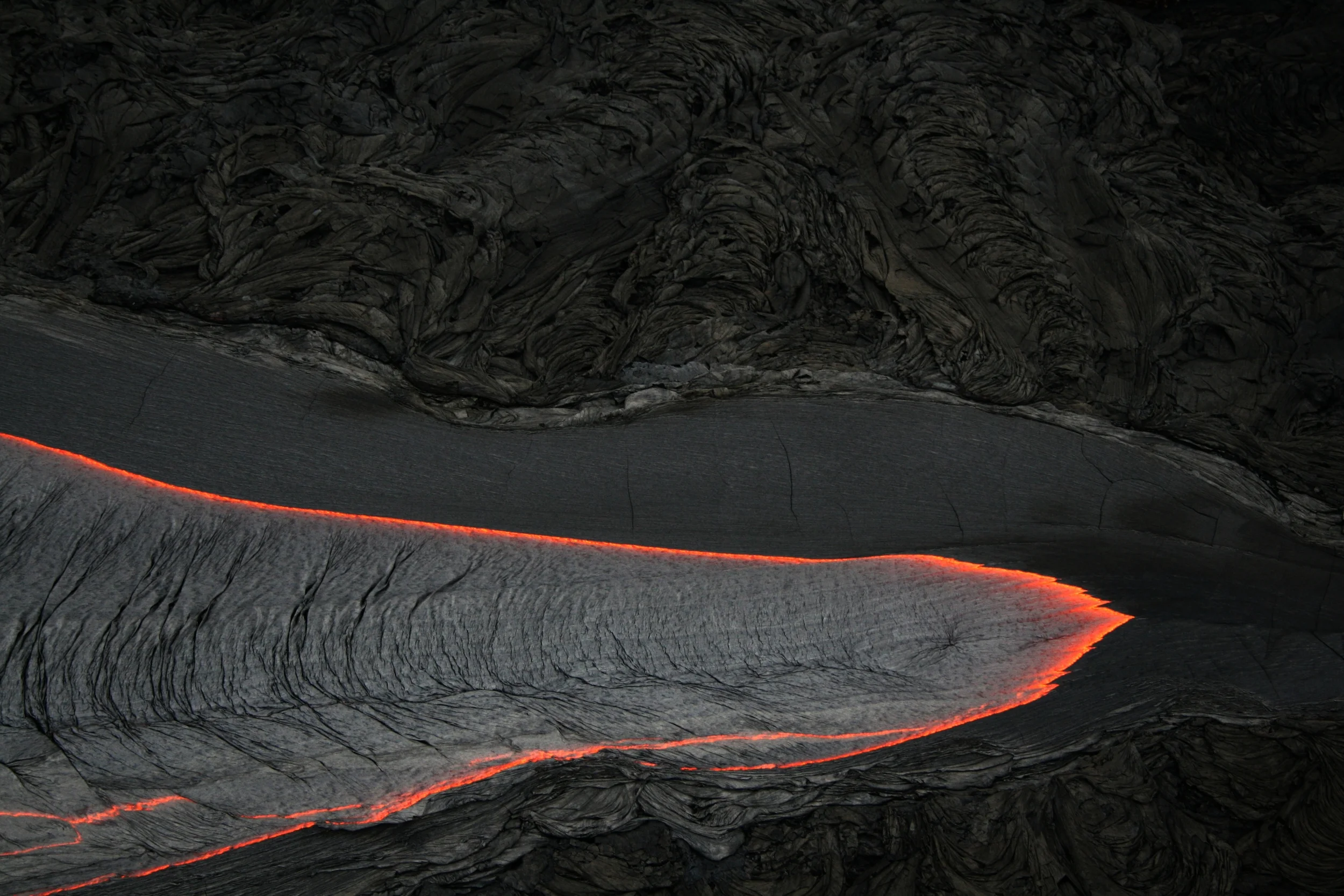 Pāhoehoe_Lava_flow.JPG