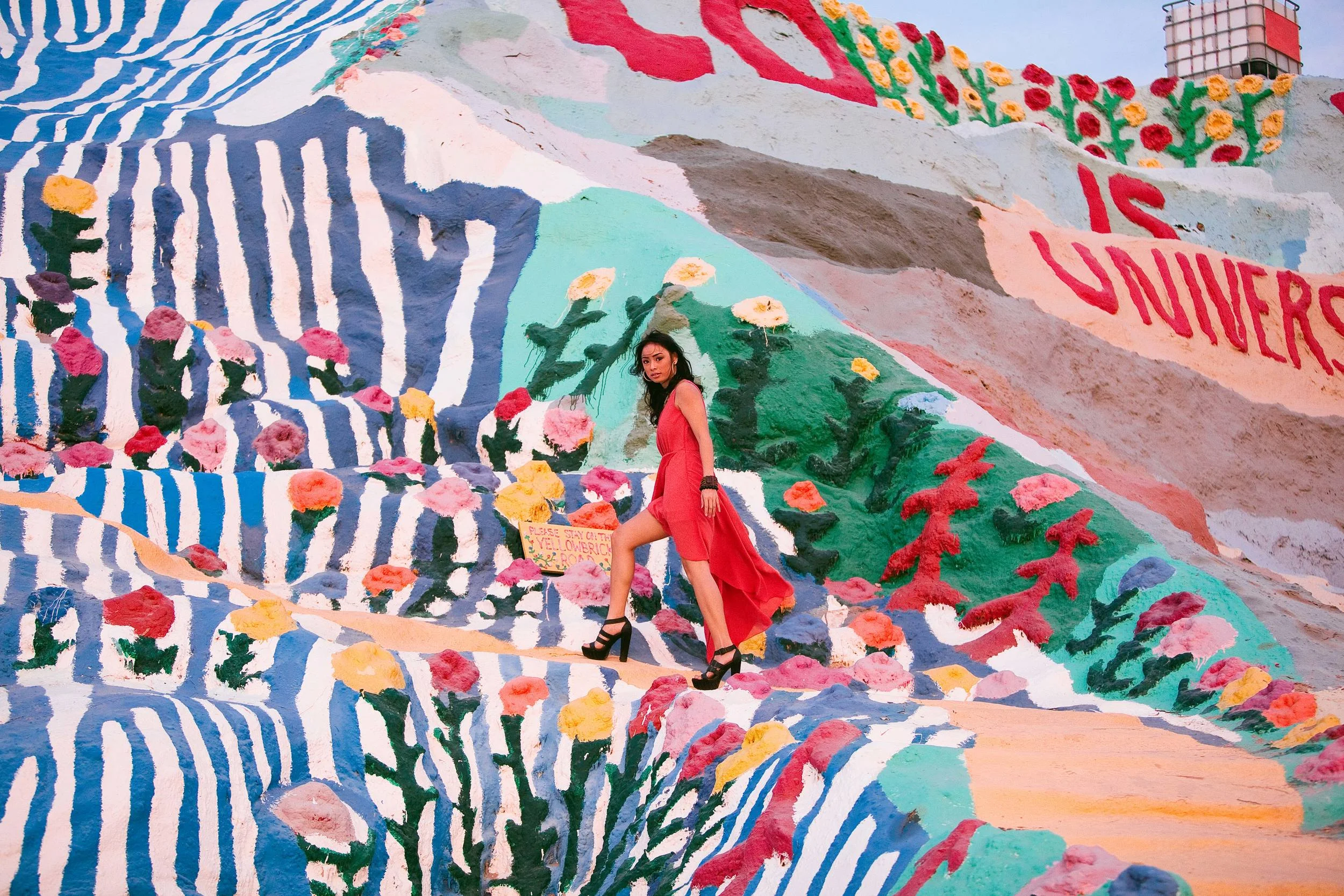 salvation mountain photographer, salvation mountain portraits