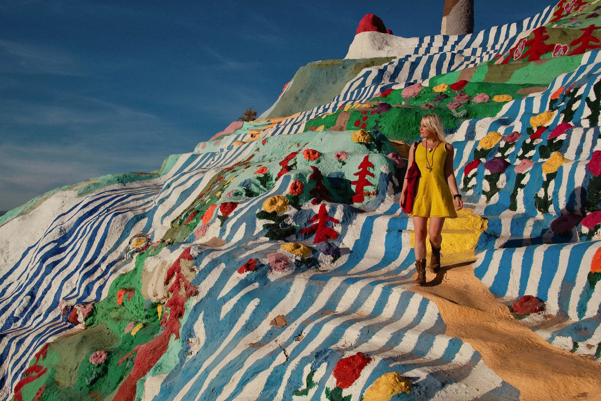 salvation mountain portraits, salvation mountain fashion, salvation mountain photographer, boulder senior photographer, boulder senior portrait photographer, colorado senior portrait photographer