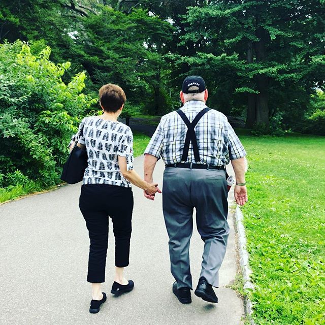 Happy 44th 👰 🎩 wedding anniversary to these two baes. Recently spotted strolling through Central Park holding hands like it was their first date. May we all be so lucky to share such a love. Happy anniversary mom and dad. We love you! ❤️😘❤️