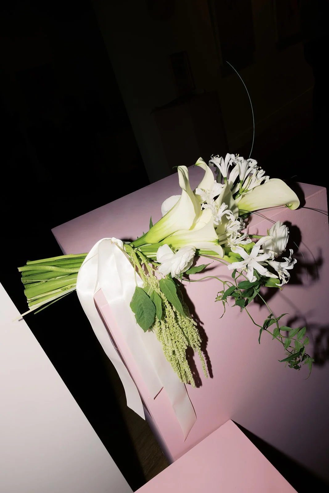 Victoria-Pattemore-Creative-Calgary-Wedding-Photographer-Gibson-Fine-Art-Gallery-Wedding-101 (1).jpg