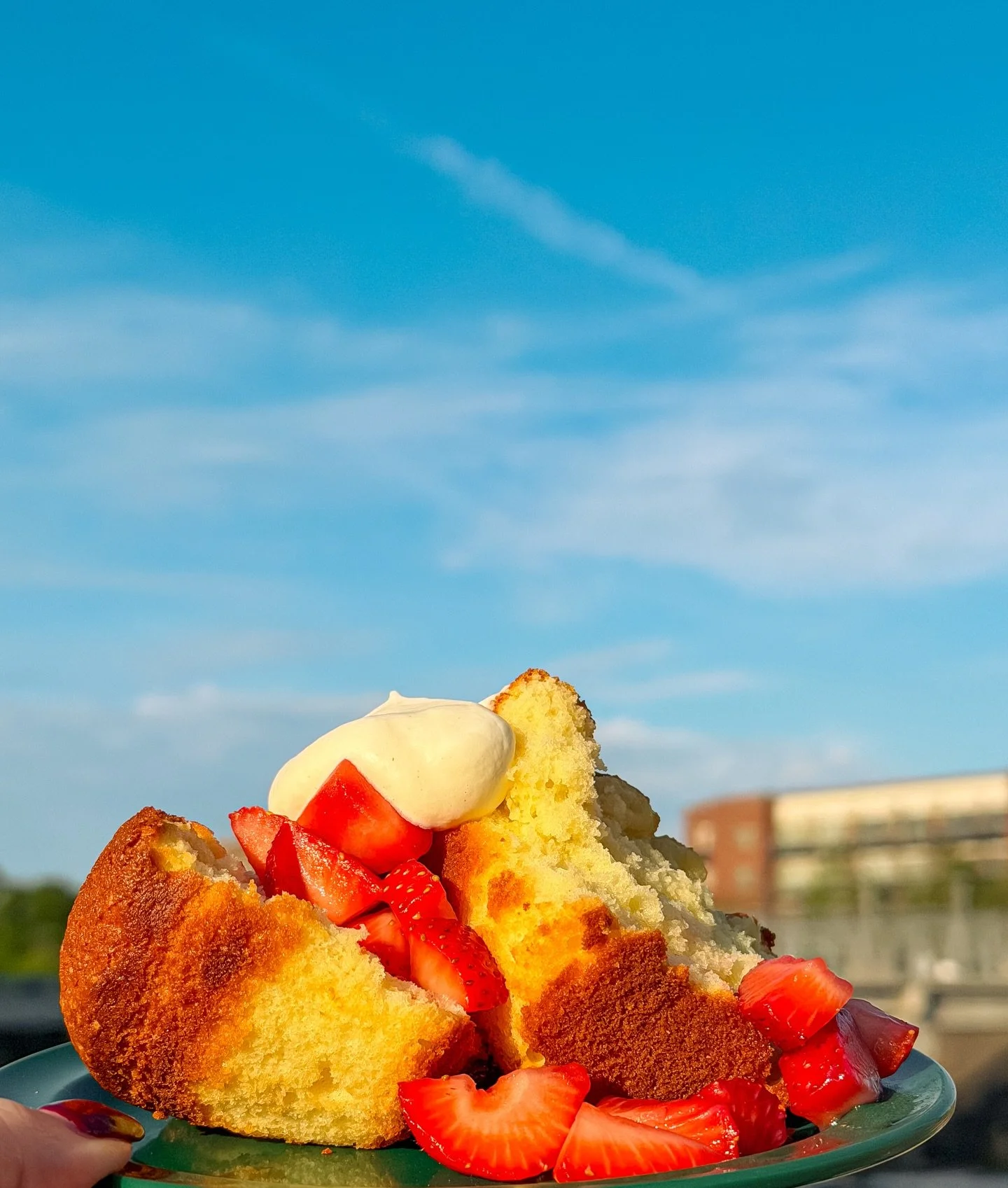 Sunday mornings should feel like this.

Coffee in hand, something warm, something sweet like our madeleine muffin &mdash; strawberries + cream, light, fluffy, delicious 🍓

the kind of start that sets the tone for the whole day.

available at every l