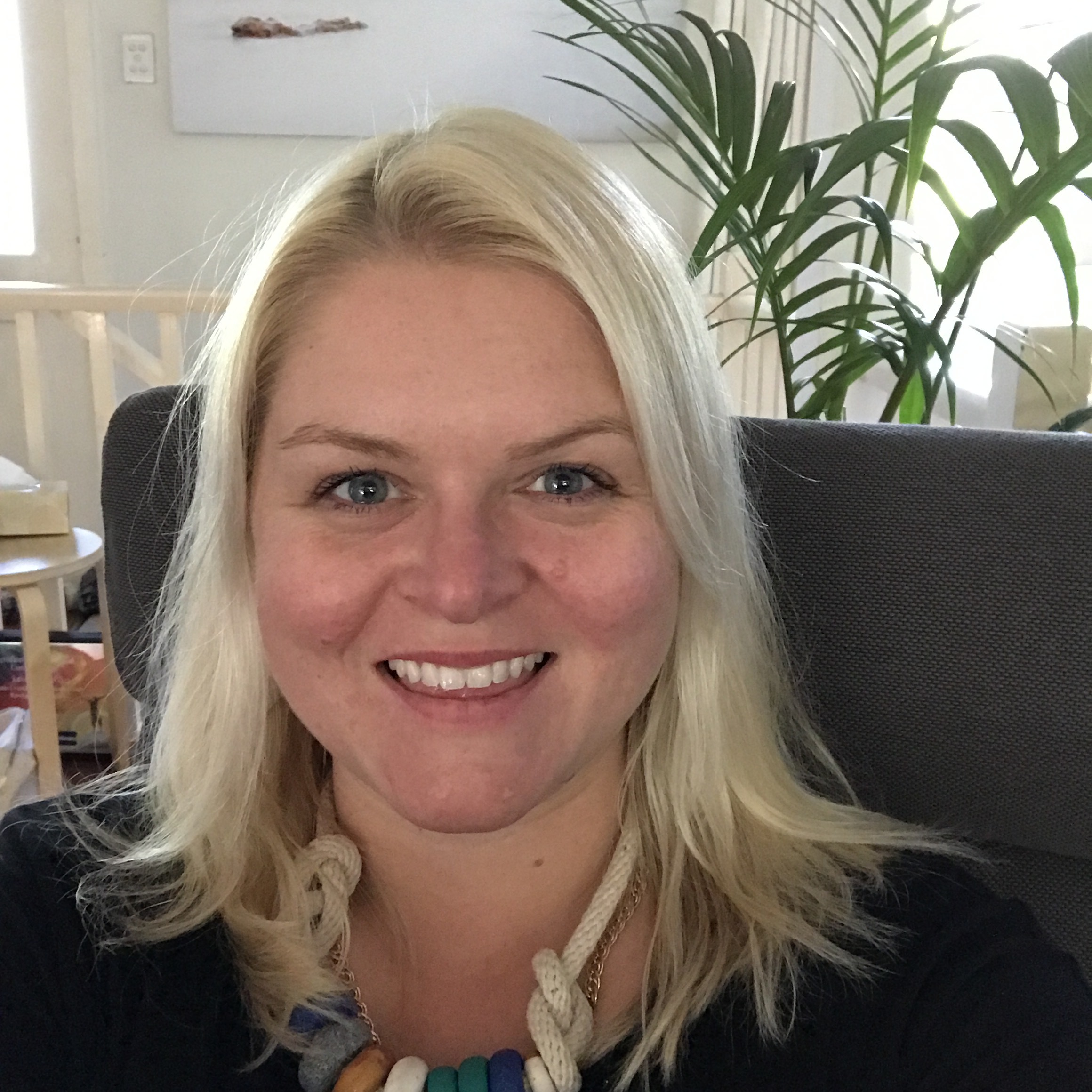 Psychic &amp; Advanced Energy Healer - Margaret Moore.