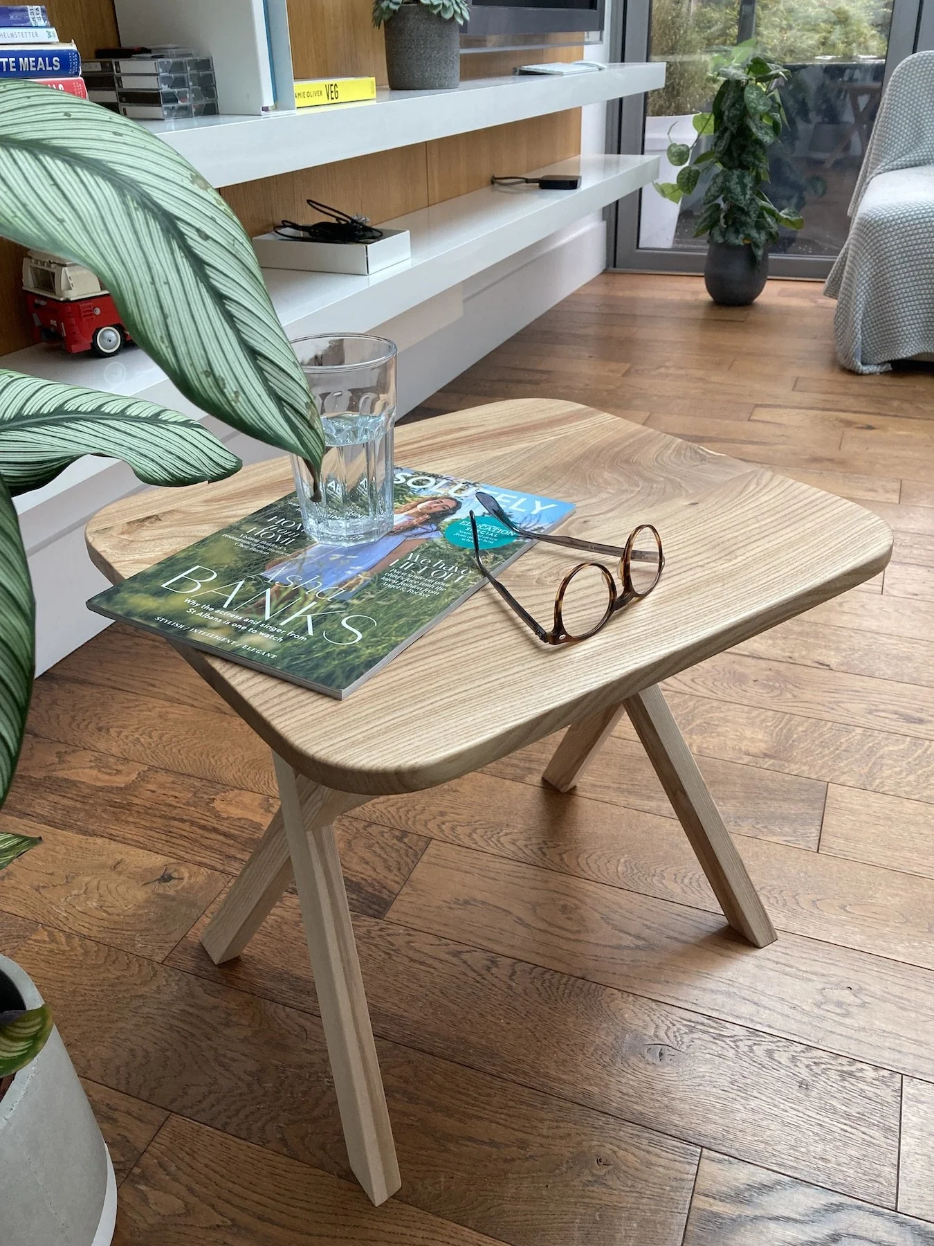 TeeBeu Side Table