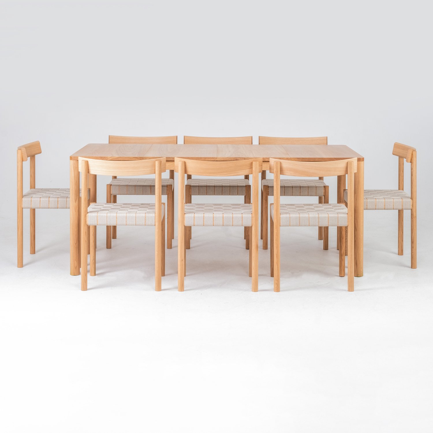 Arbor Dining Table and Chairs set
