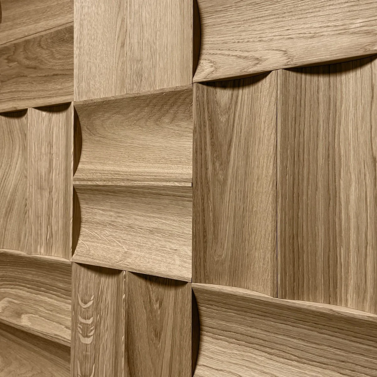 LM02 OAK AX.jpg