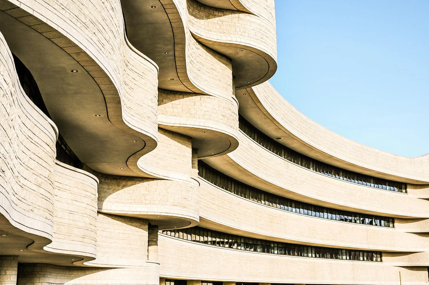 Kanadisches Museum für Geschichte, Douglas Cardinal, 1989. Foto: Pieter van der Ree