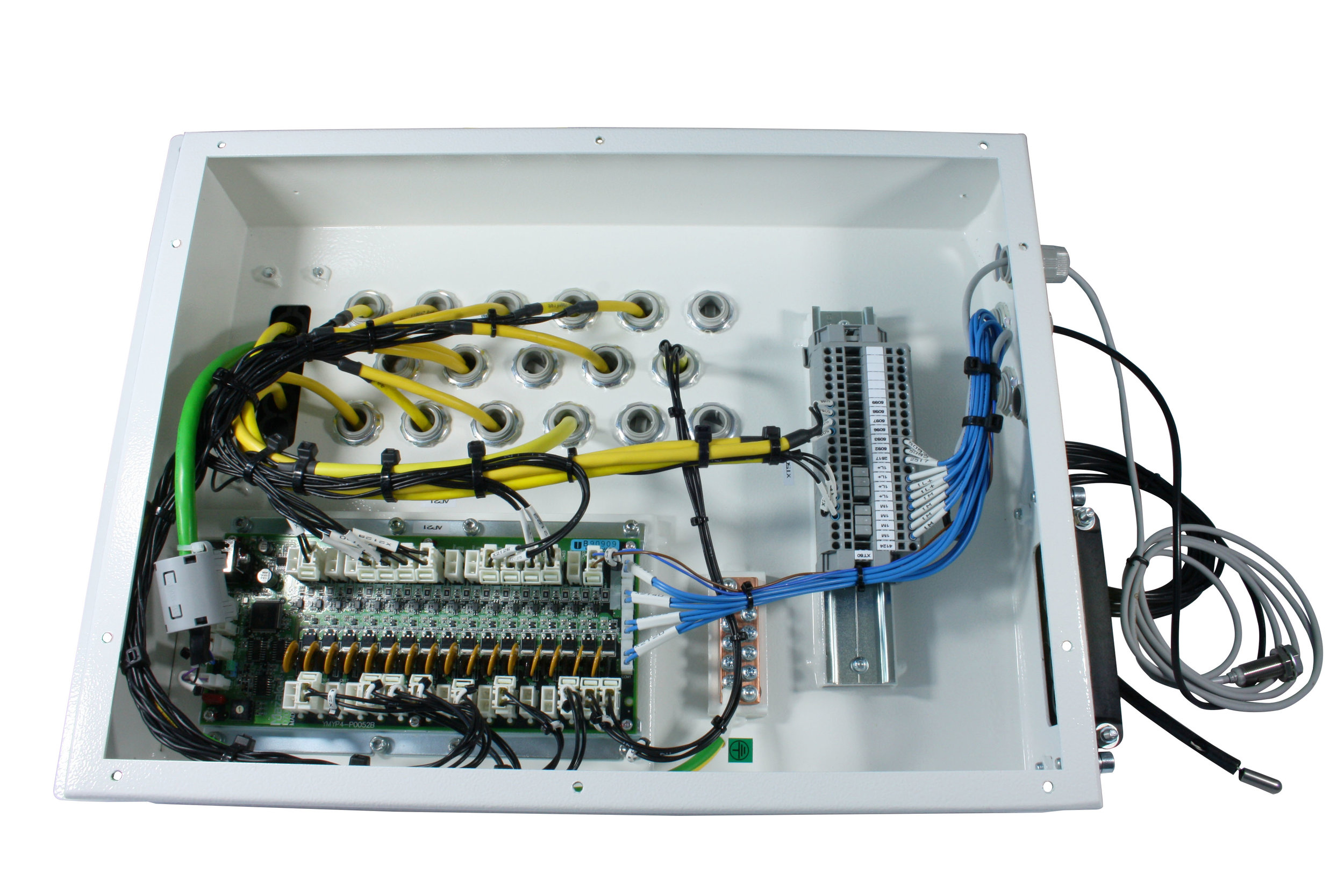 MACHINE TOOL JUNCTION BOX AND SENSOR HUB