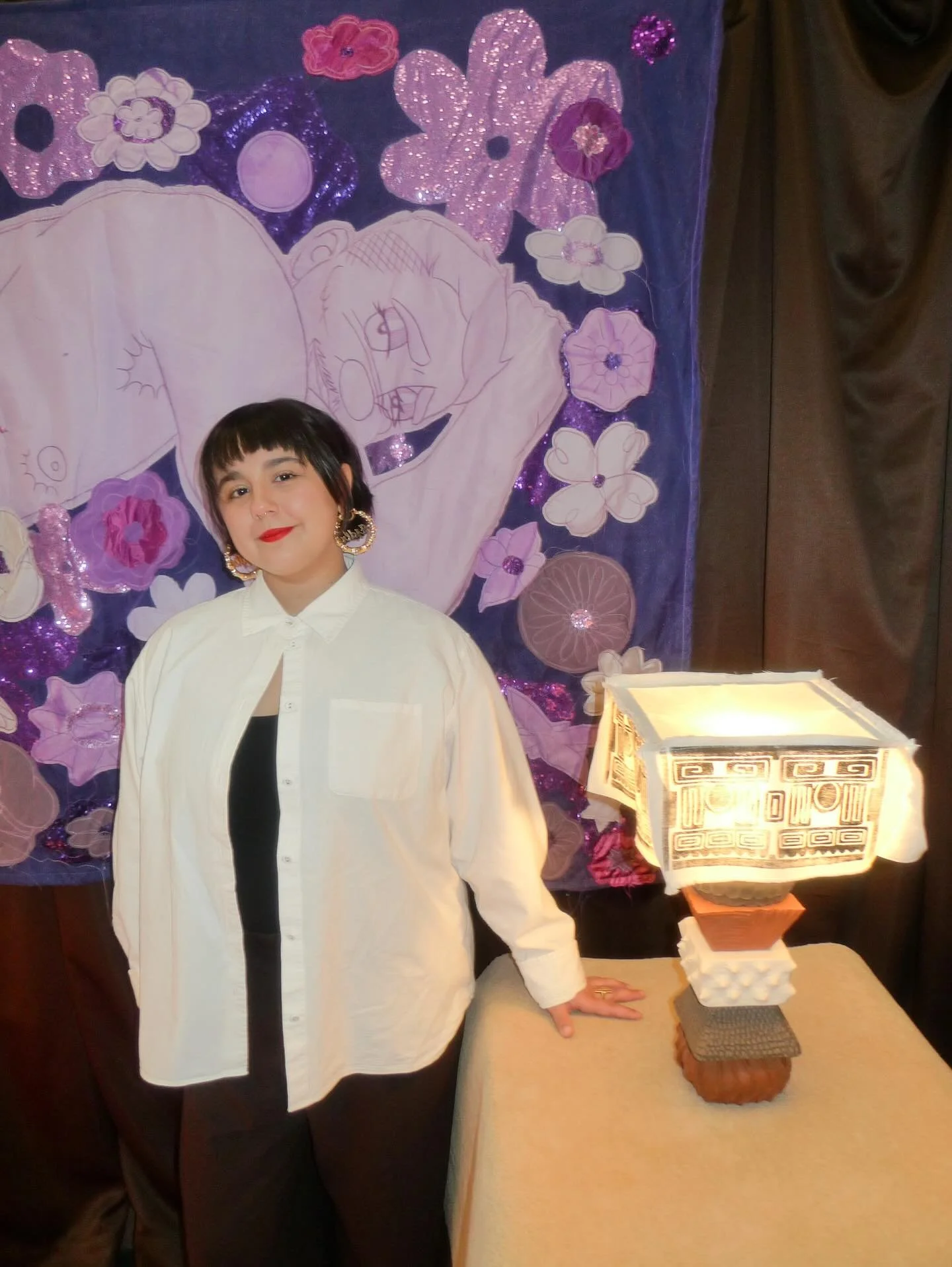 Quien se imaginar&iacute;a que estar&iacute;amos mi arte y yo en la capital de M&eacute;xico. Me vengo apapuchi en todos los que ven&iacute;an antes de mi. 

📸: @jennysharaf