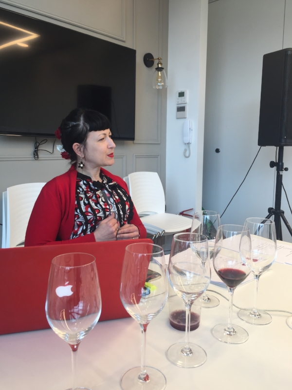 Jo Burzynska on Wine and Music, part of her PhD research (Photo credits: Sumi_Sumilier)