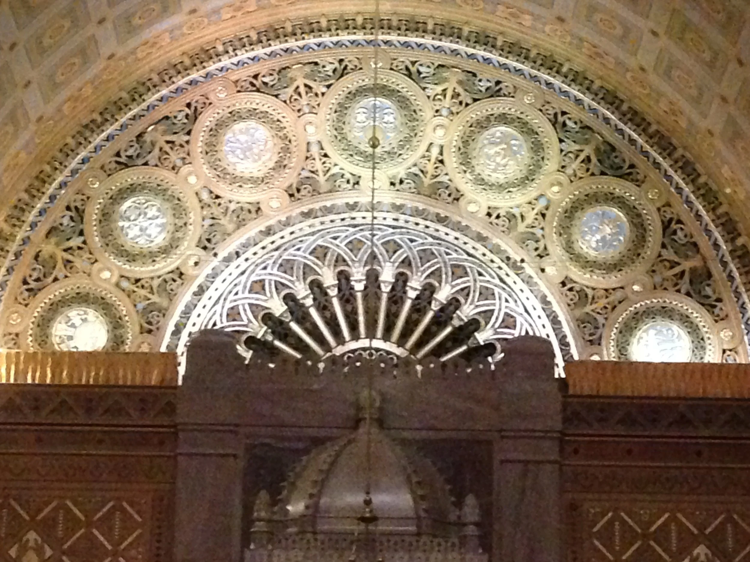 Interior of Rodeph Shalom