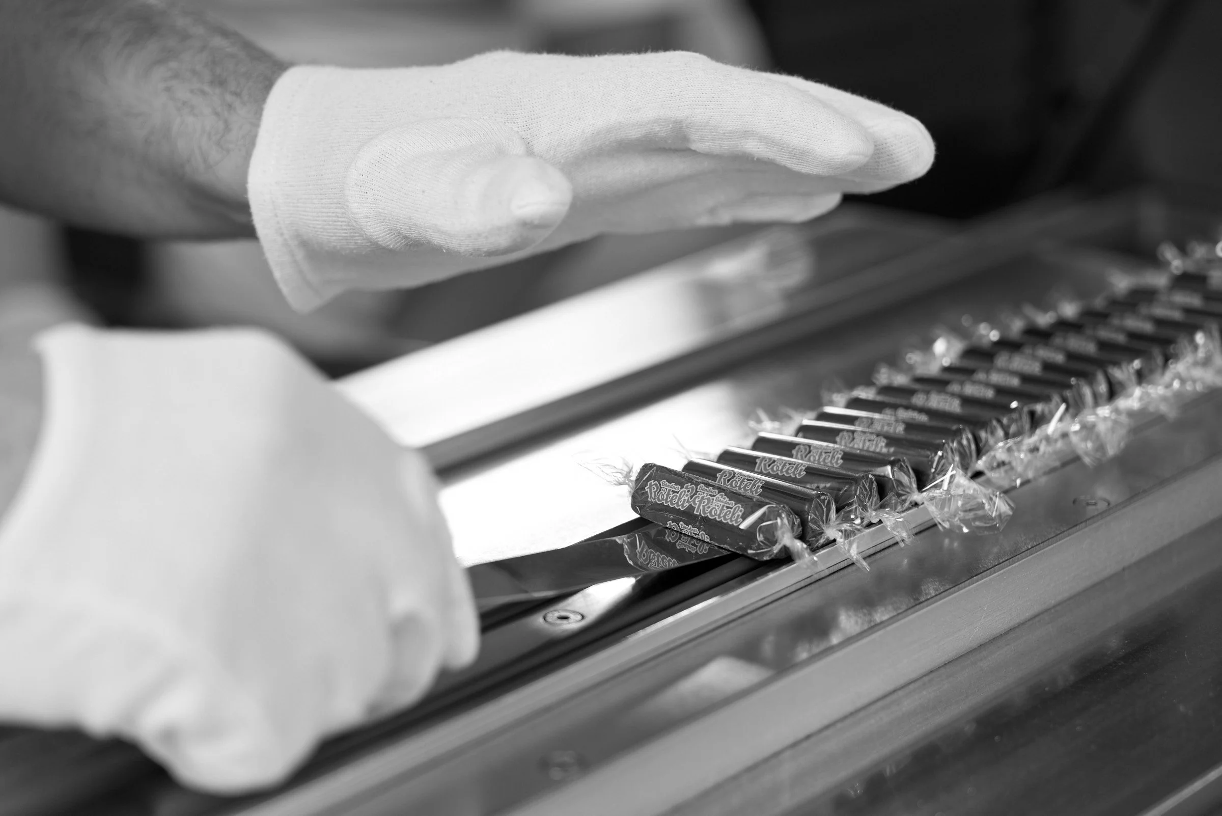 ￼21-05-12  0372.jpg