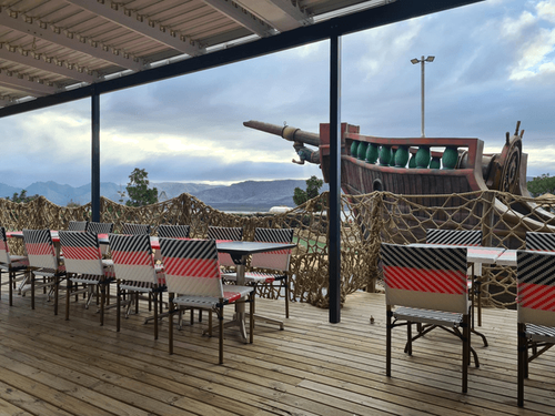 Benguela-Adventure-Blackbeards-Diner.png