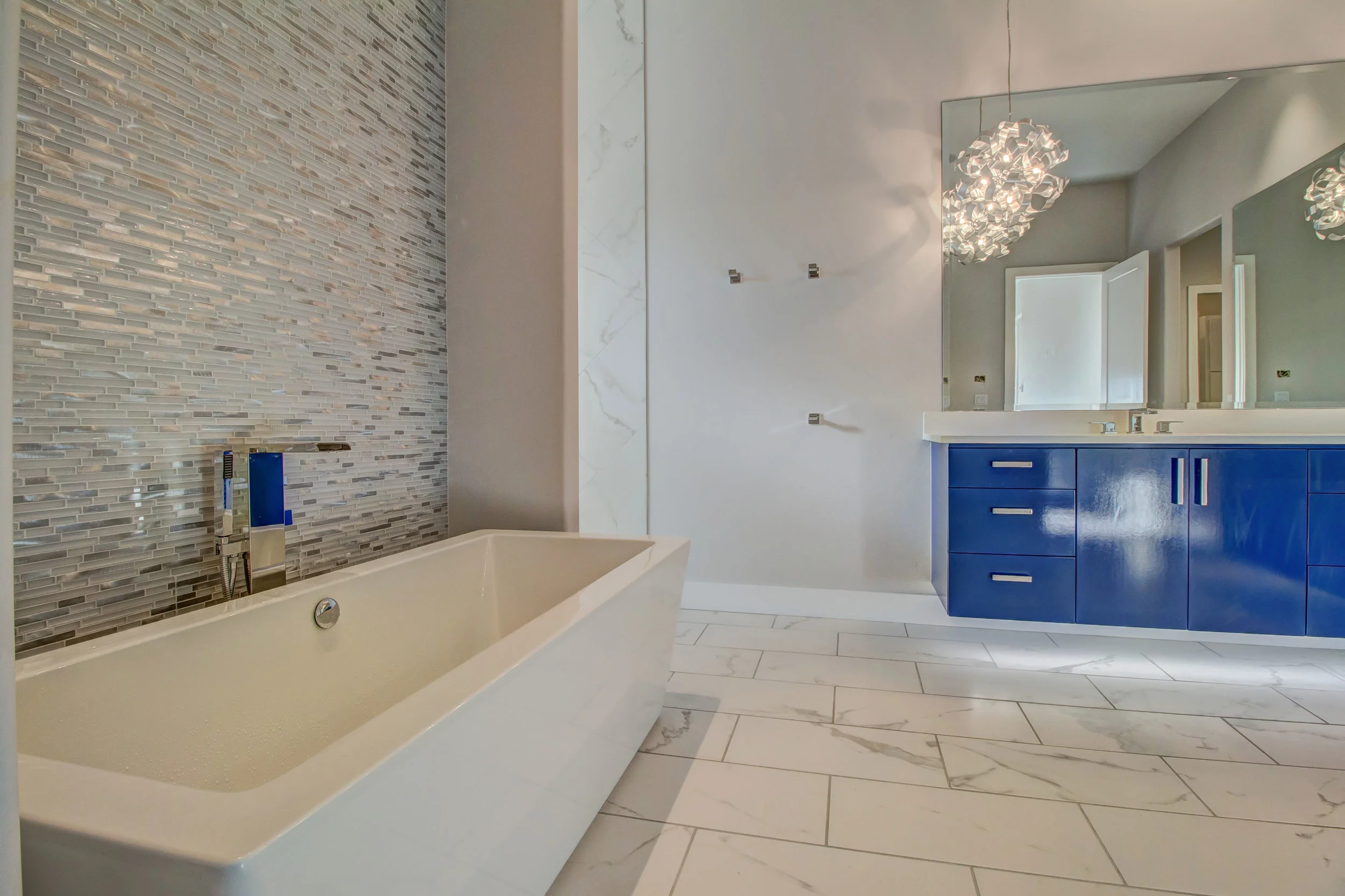 15304-Kestral-Lake-Dr-Interiors-MedRes-22.jpg