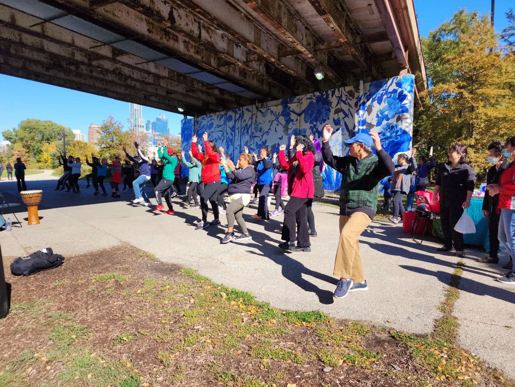  Residents loved an afternoon of activity during our “Shall We Dance” event. It was a multicultural group dance led by three dance professionals in creating solidarity between communities.  