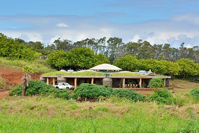 Escuela-de-Musica-y-las-Artes-ONG-Toki-Rapa-Nui-Isla-de-Pascua-01.jpg
