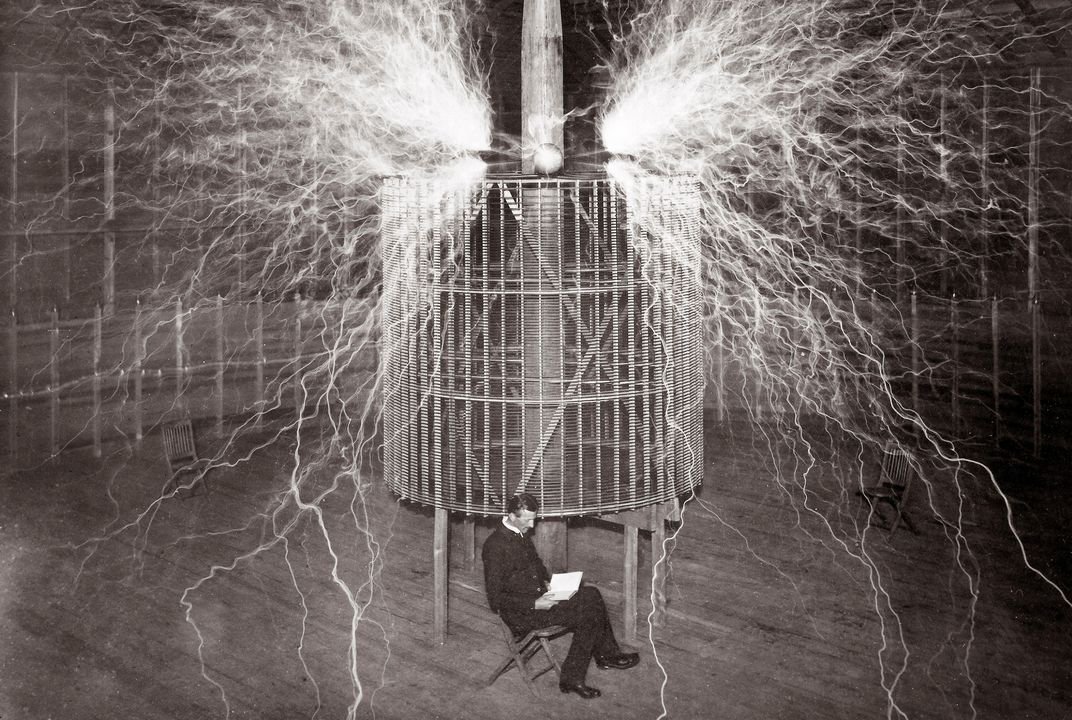 2019_NASSAU_ENERGY_Tesla_Coil_COsprings_1899.tif.jpg
