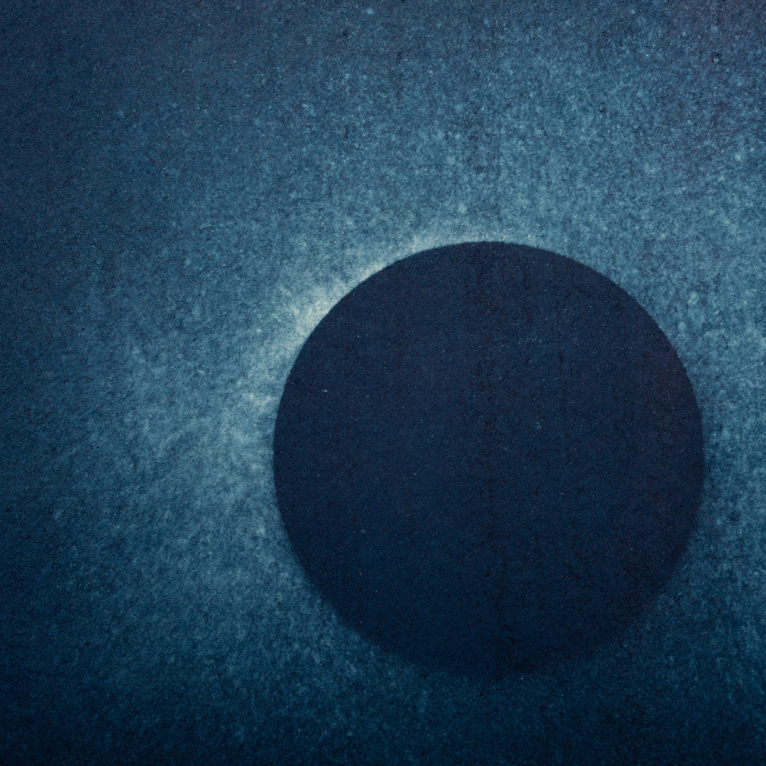 sui_getsu_water_moon_reflection_of_lunar_eclipse_in_water_june_5_20201_NYC_39x39_inches_natural_indigo_micronized_pure_silver_kozo_paper_2020_miya_ando_2.jpg