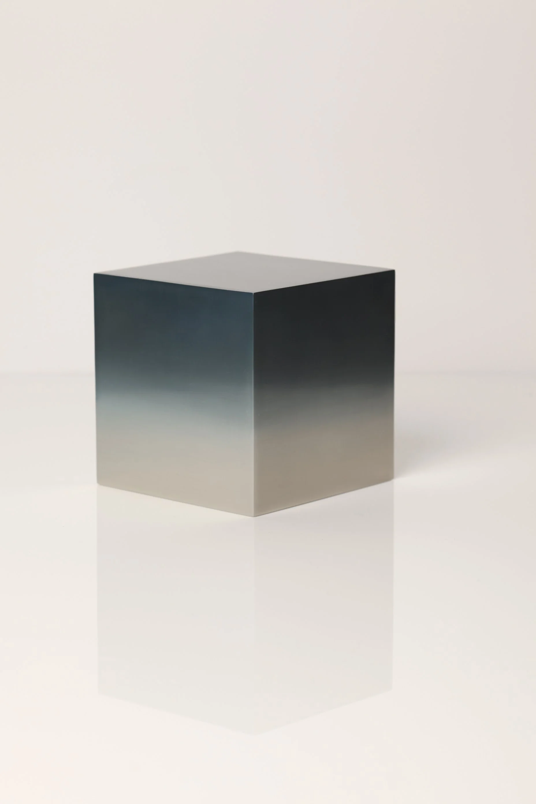 Cube_14_4x4x4_Water_Dye_Anodized_Aluminum_Miya_Ando_2014.JPG