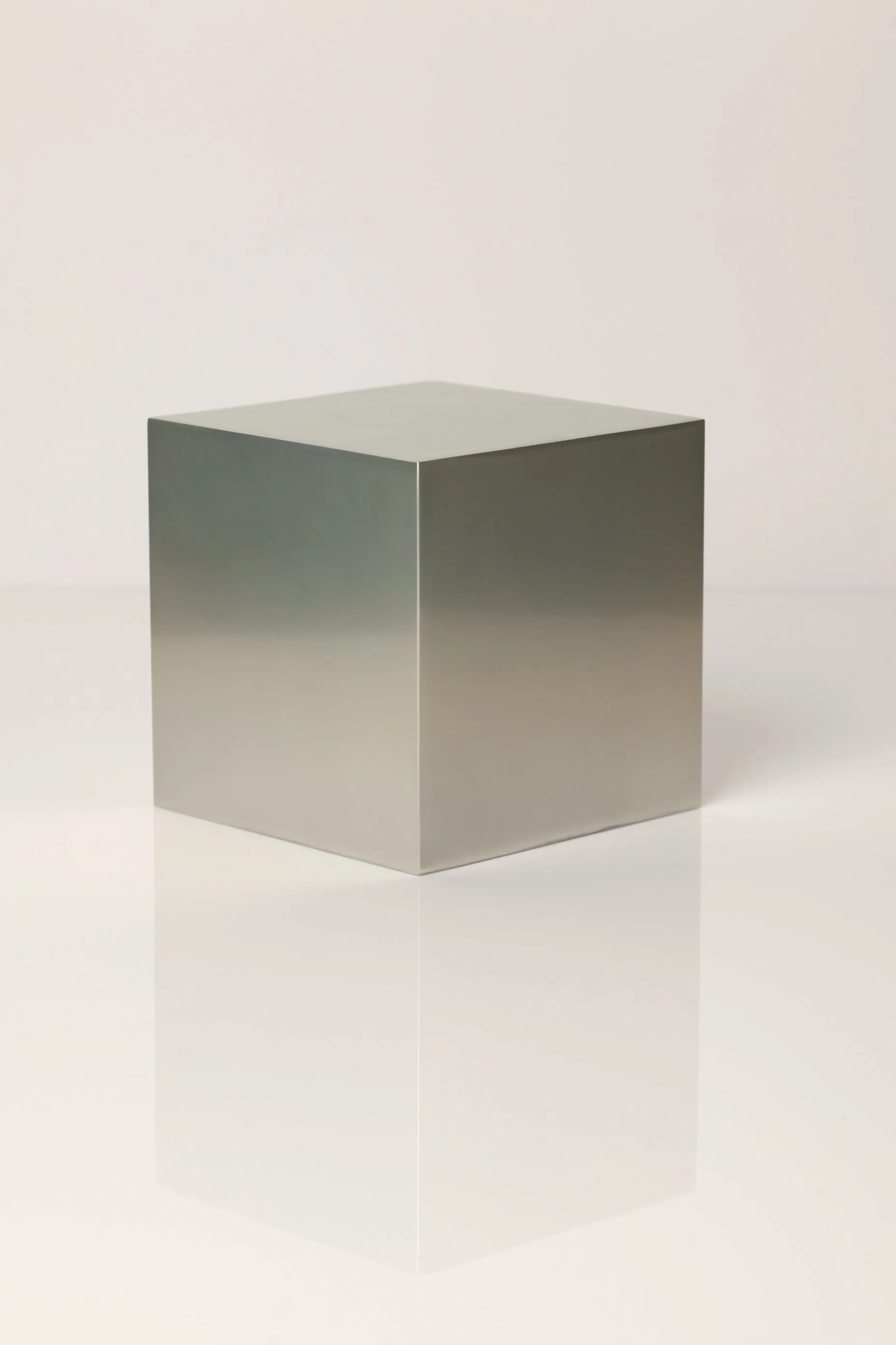 Cube_25_4x4x4_Water_Dye_Anodized_Aluminum_Miya_Ando_2014.JPG