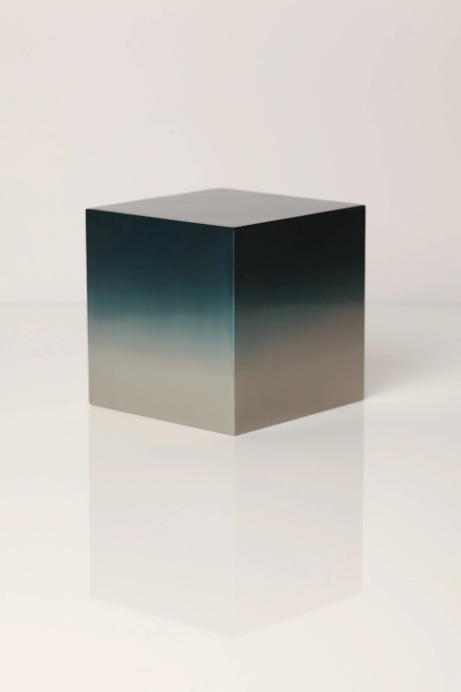 Cube_26_4x4x4_Water_Dye_Anodized_Aluminum_Miya_Ando_2014.JPG