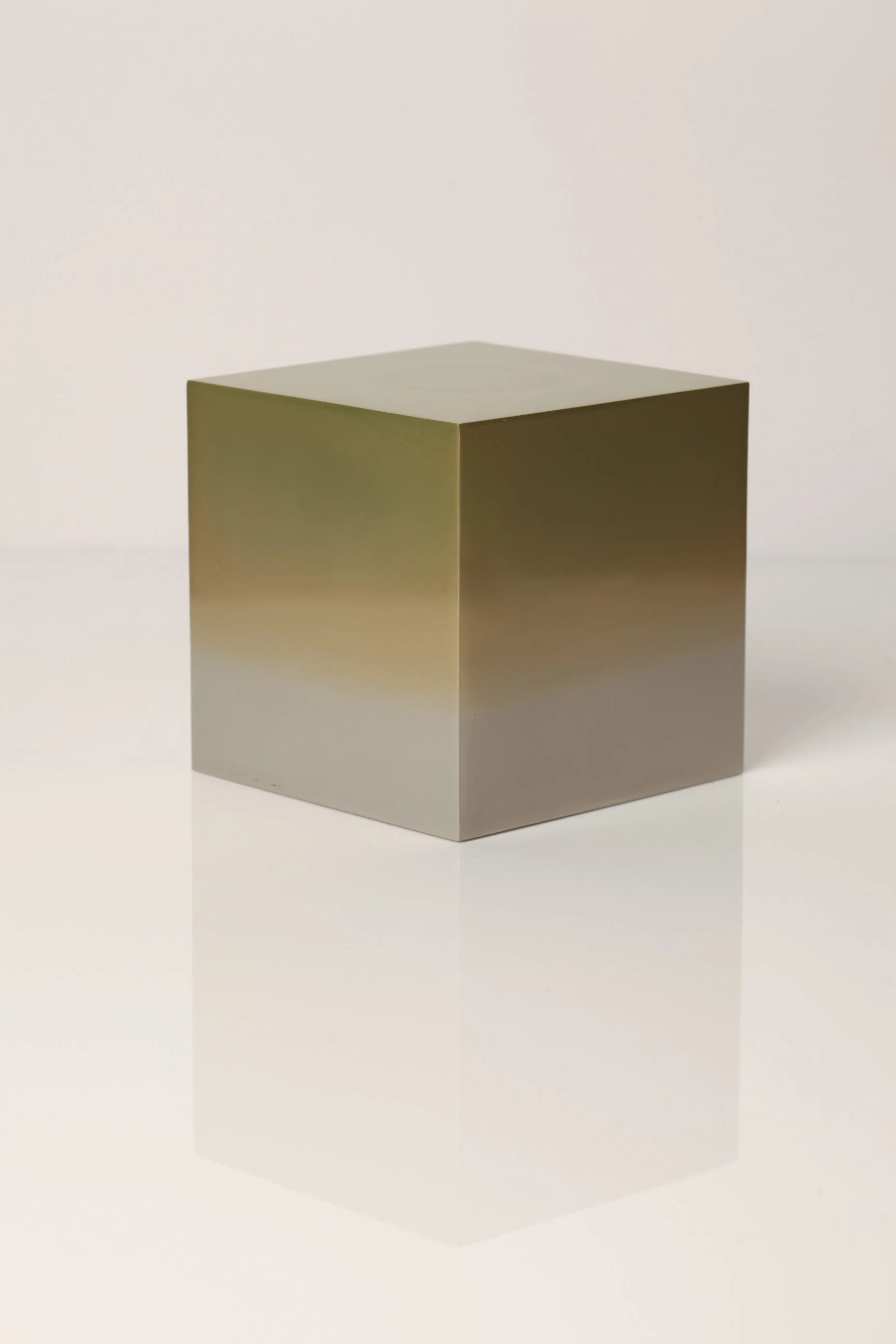 Cube_32_4x4x4_Water_Dye_Anodized_Aluminum_Miya_Ando_2014.JPG