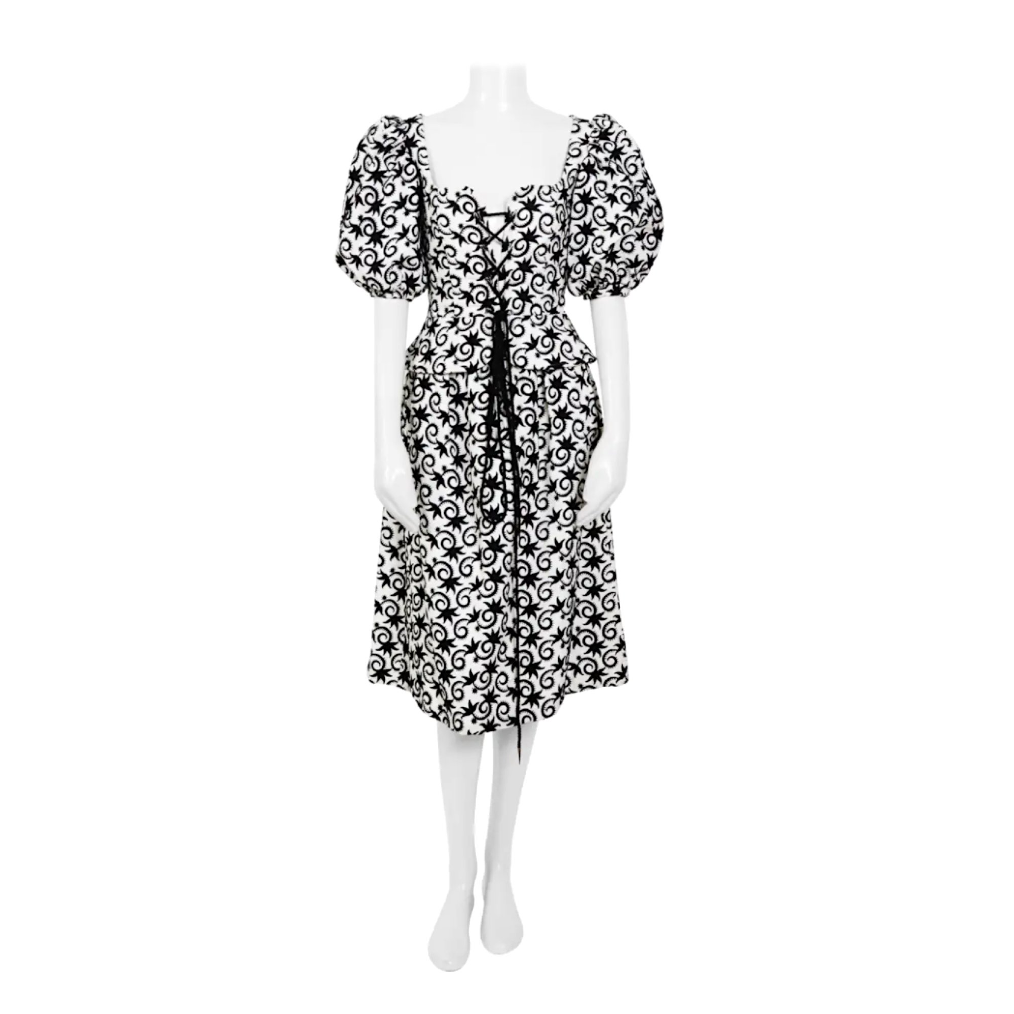 Yves-Saint-Laurent-black-white-set-1.jpg