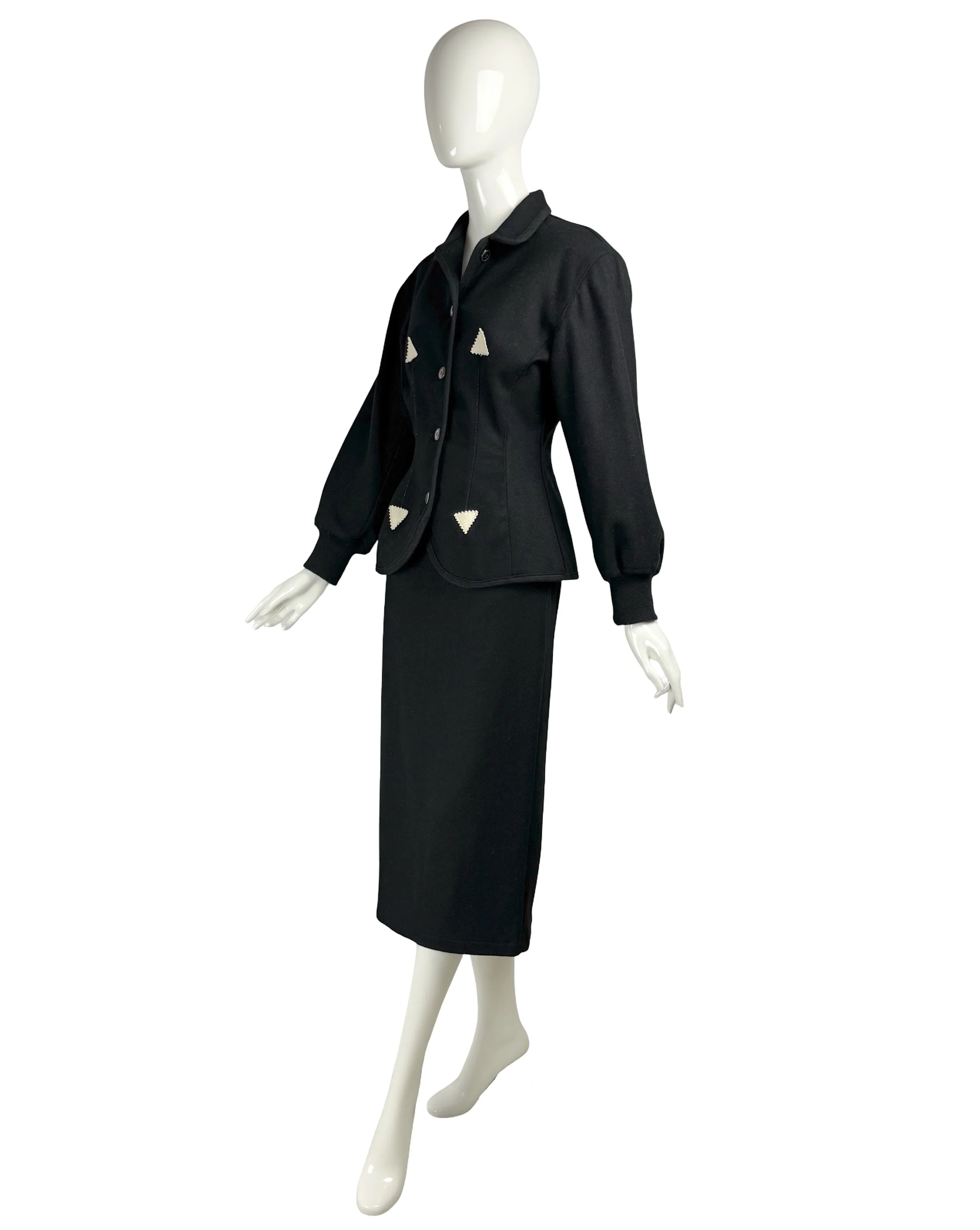 JPG-black-suit-4.jpg