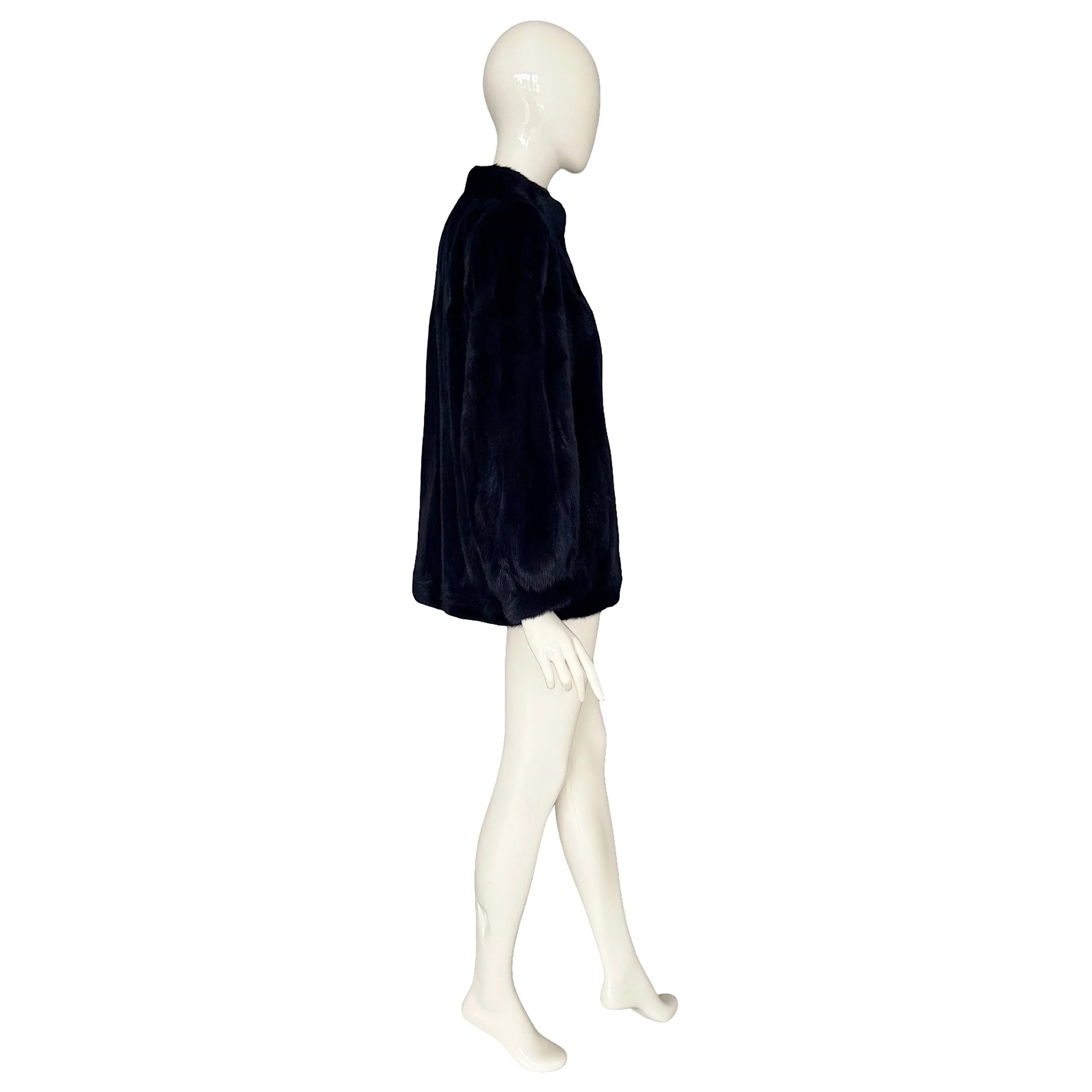 Mink-blue-8.jpg