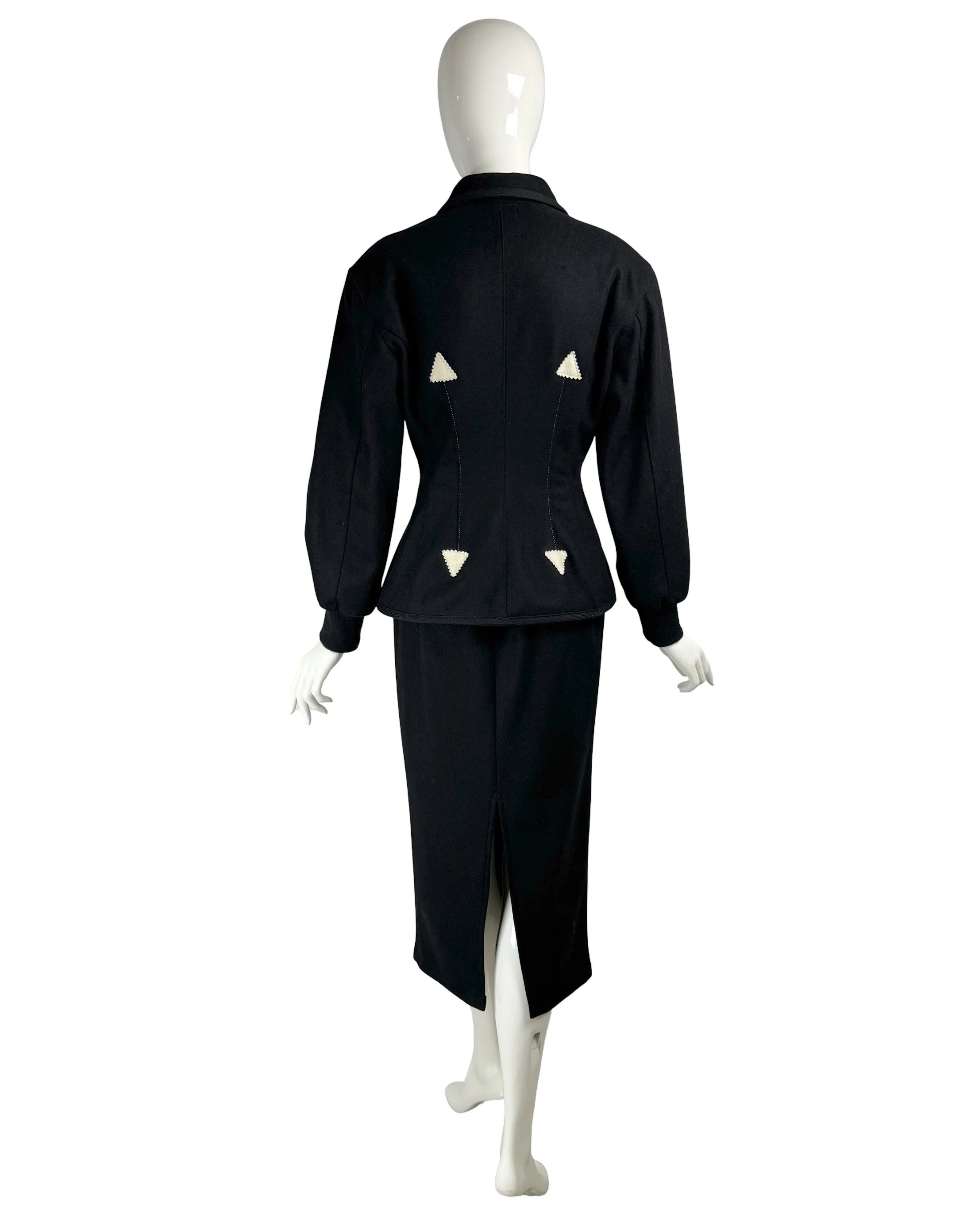 JPG-black-suit-6.jpg