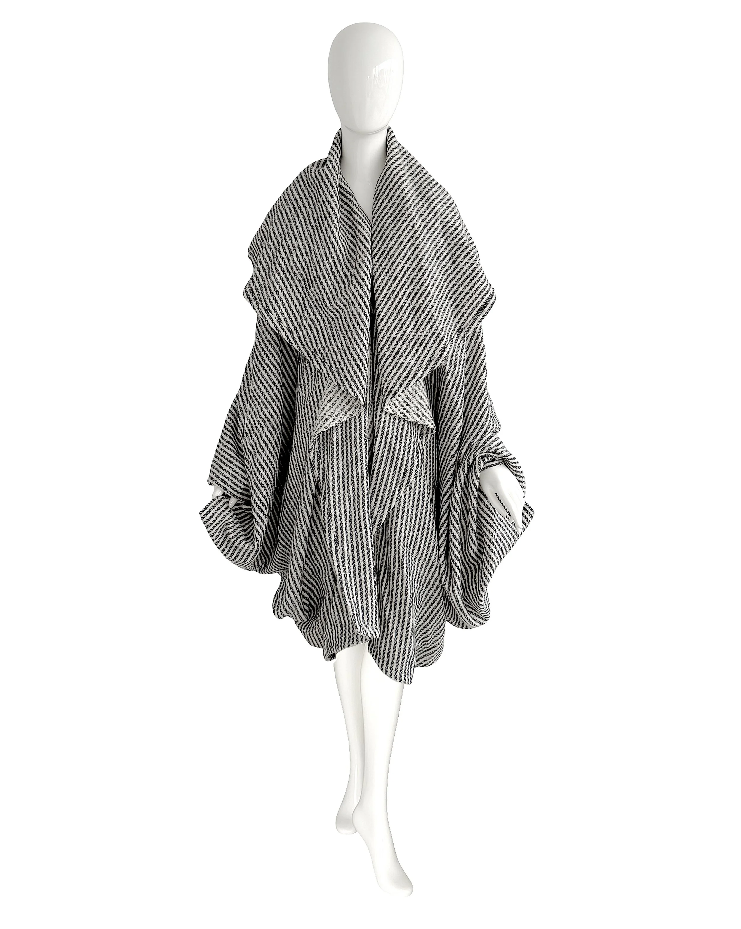 Emanuel Ungaro Paralléle Vintage 80s Black & White Wool Cotton Mix Cocoon Coatjpg