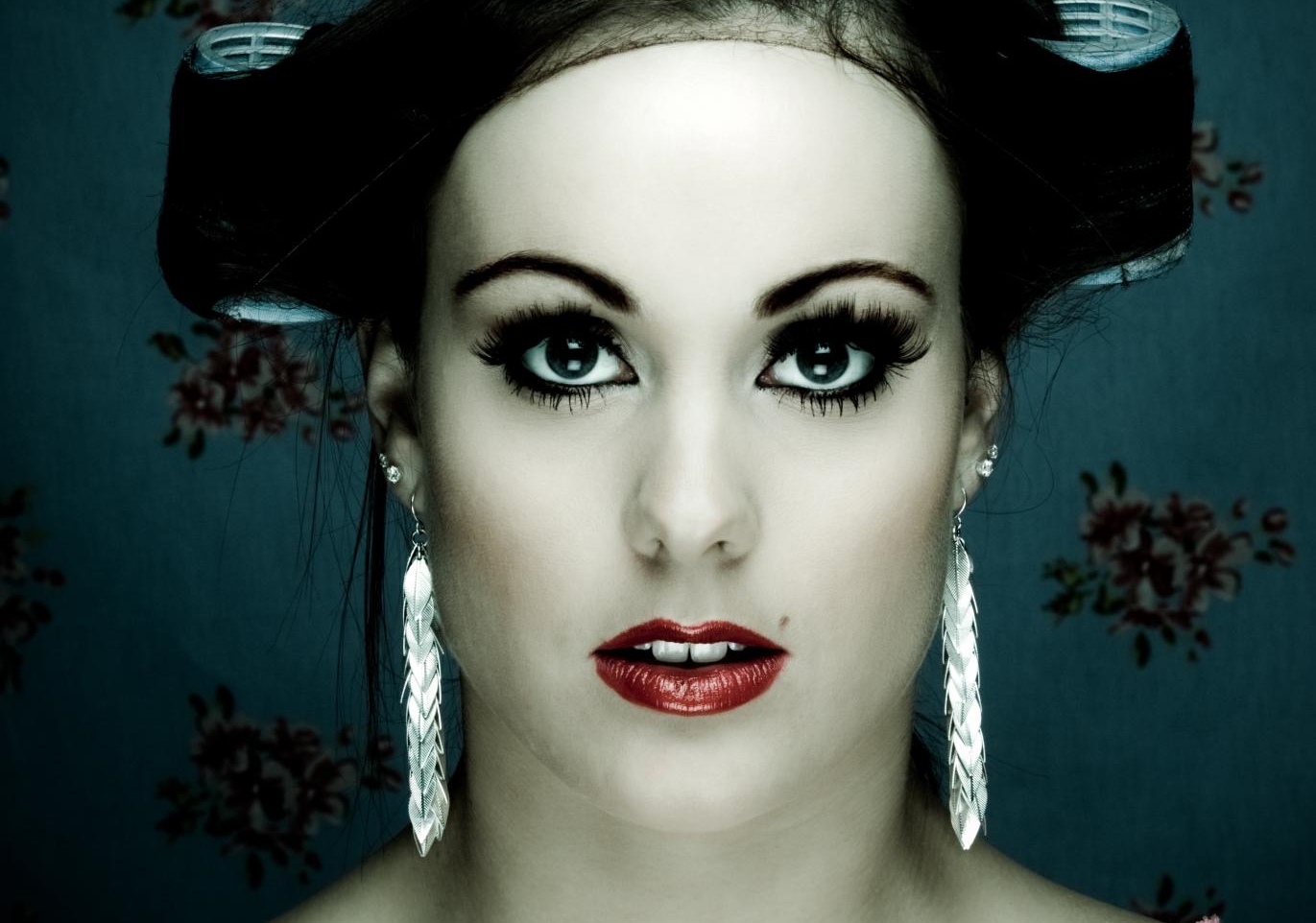 Simple Beauty Lighting for Portraits #1