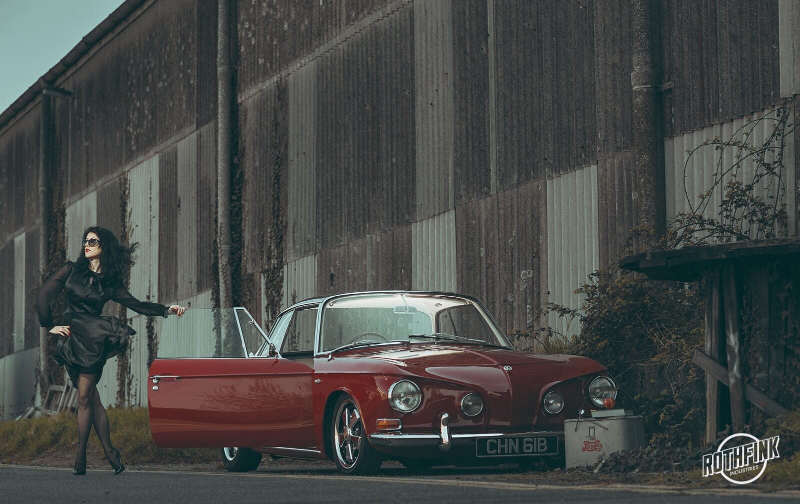 Mia and Darren's T34 VW 'Razor Edge' Karmann Ghia