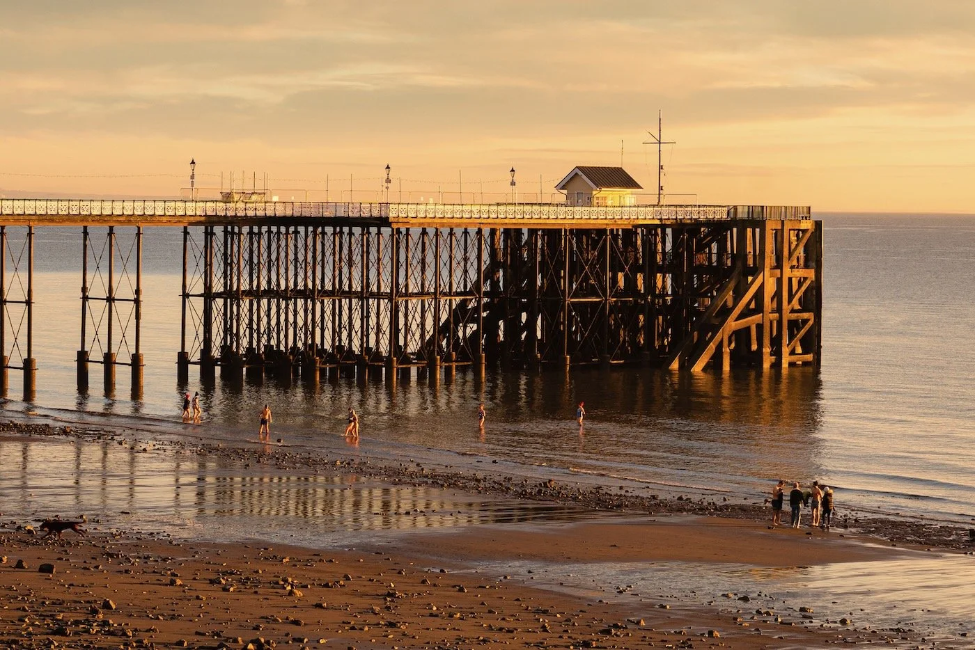 Penarth Beach - early morning with the Dawnstalkers