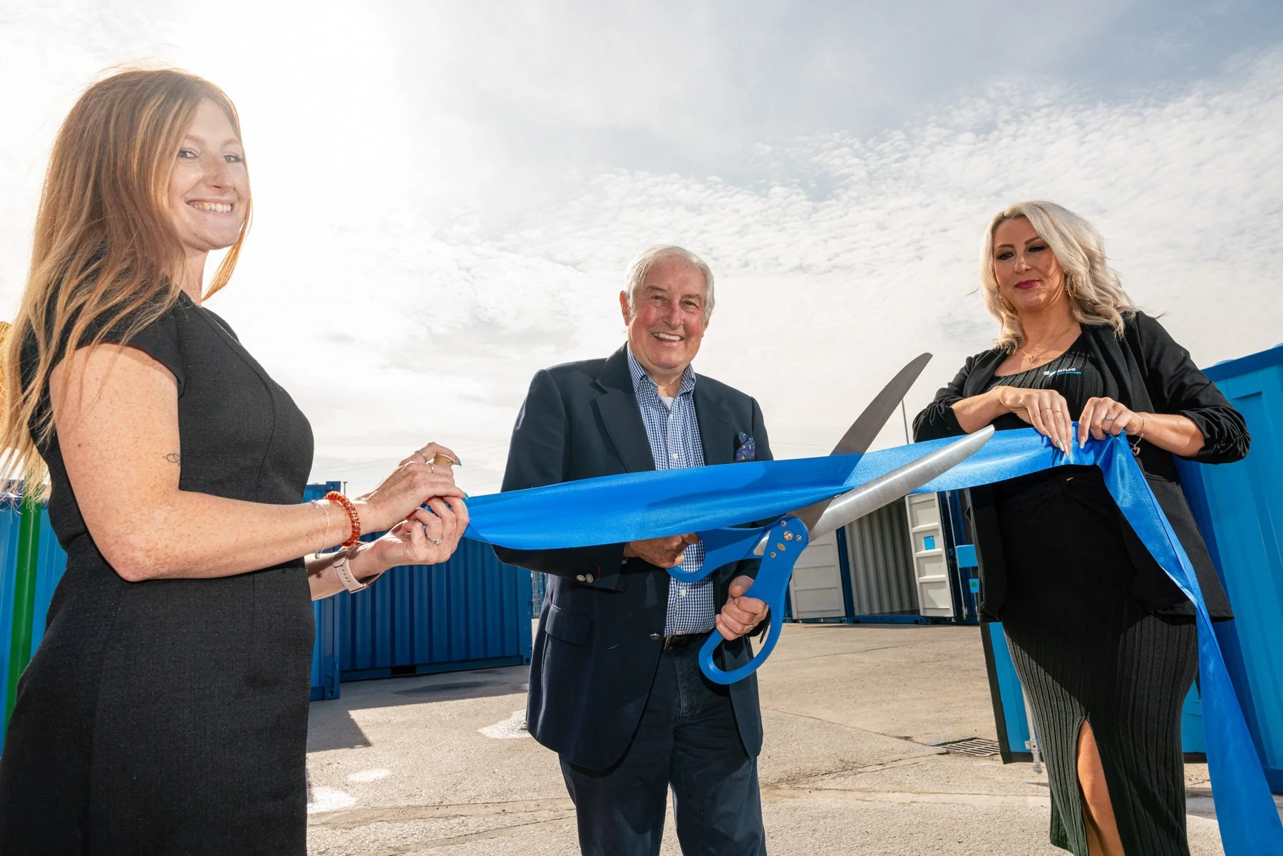 Blue Self Storage - Bridgend - burningred-102413.jpg