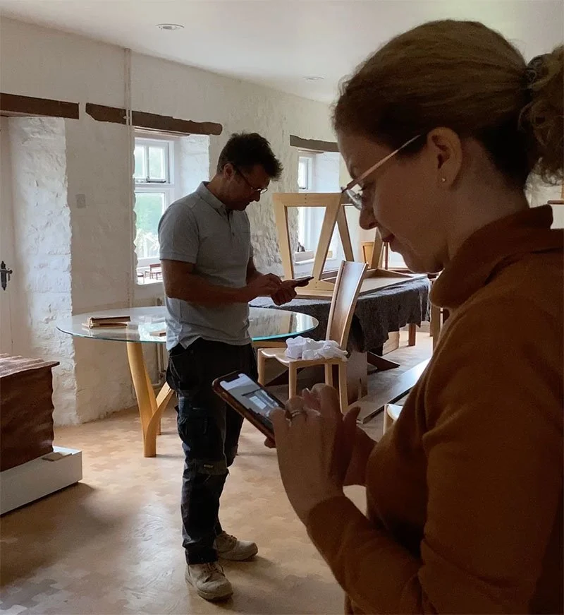 Photography training on mobiles in England