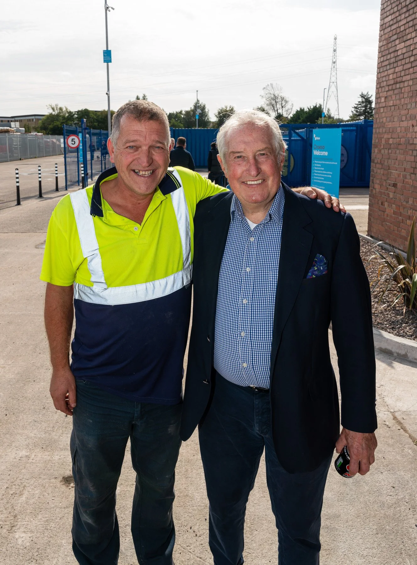 Blue Self Storage - Bridgend - burningred-102453 copy.jpg