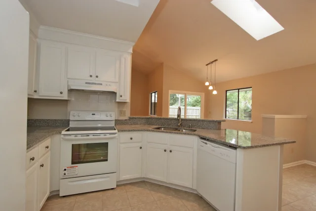 8138 N. Ridgebrook Dr (17)0017.JPG