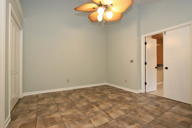 8138 N. Ridgebrook Dr (18)0018.JPG