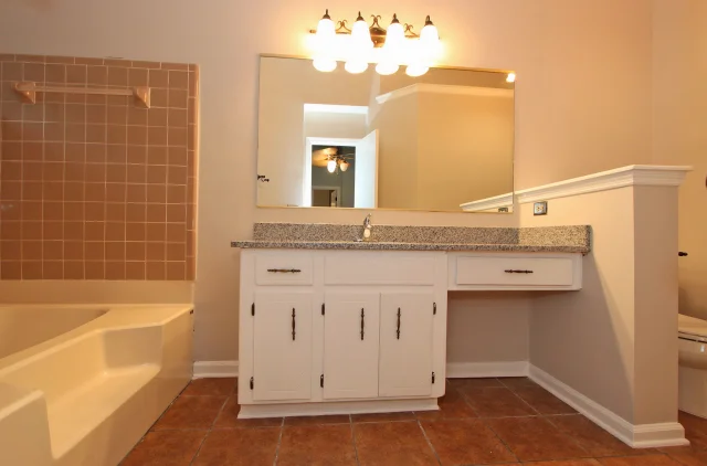 8138 N. Ridgebrook Dr (21)0021.JPG