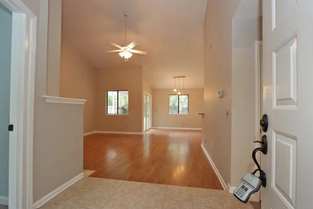 8138 N. Ridgebrook Dr (25)0025.JPG
