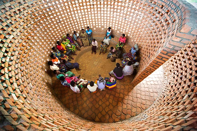 Small-Women’s-Opportunity-Center-in-Kasungu,-Rwanda,-by-Sharon-Davis-Design-and-Women-for-Women-International.-(Photo-by-Elizabeth-Felicella)-(1).jpg