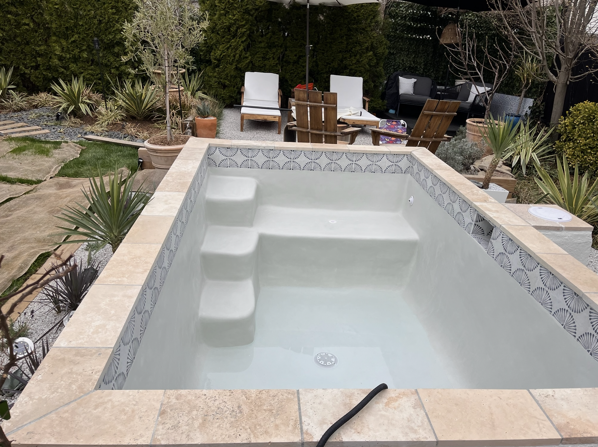 plunge pool.png