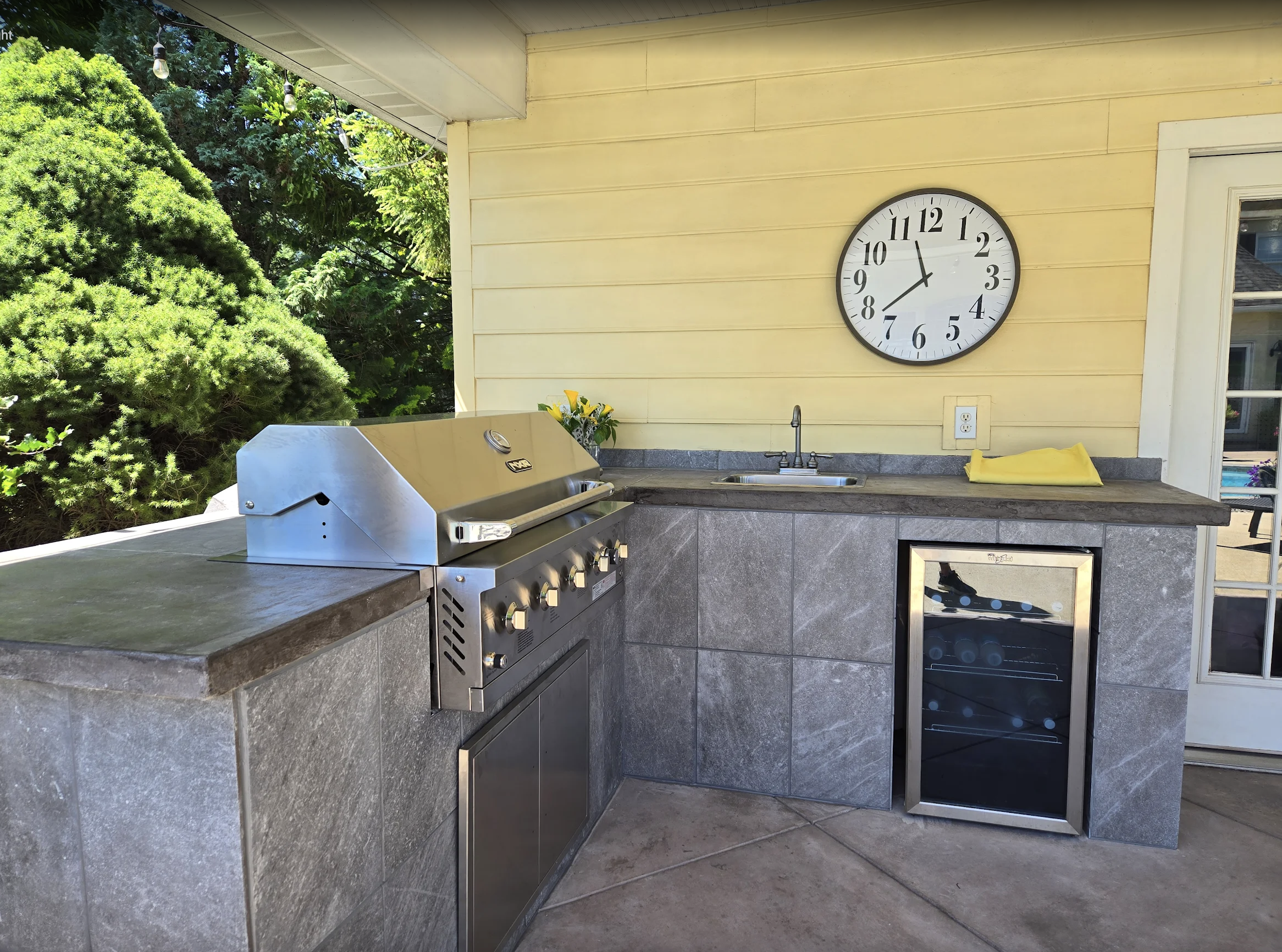 Outdoor Kitchen 1.png