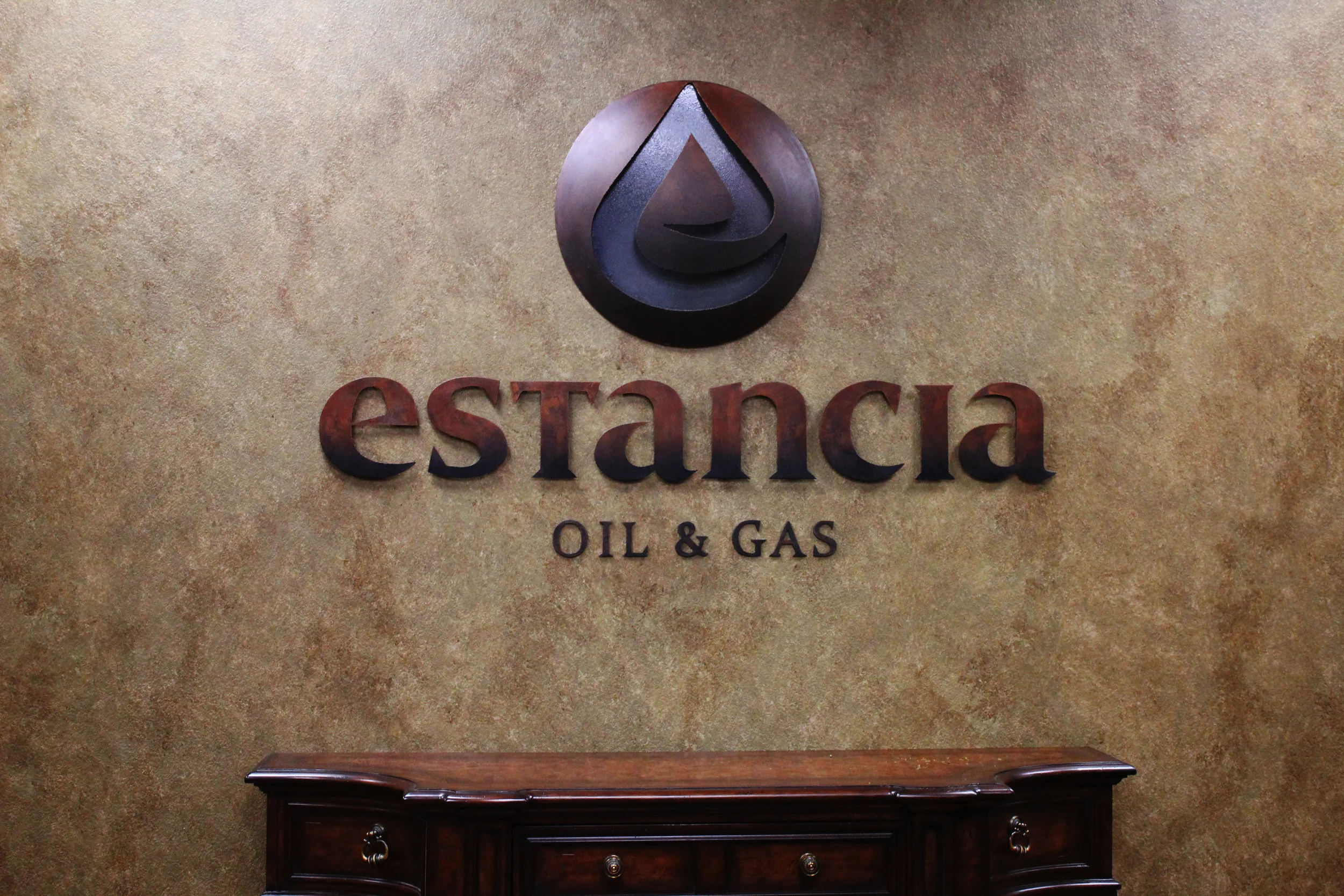 Custom Estancia Interior Sign