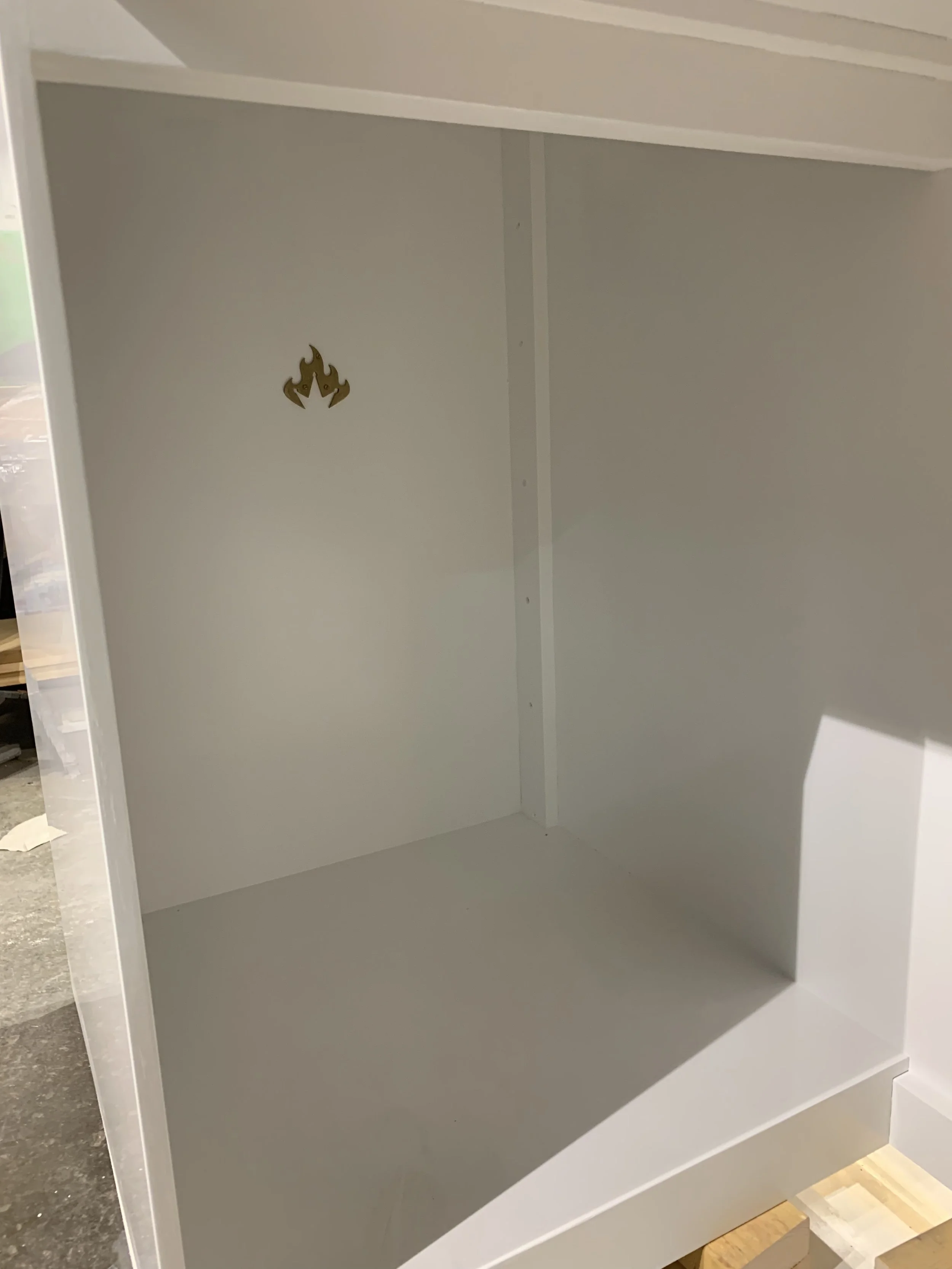PALLADIUM ARTS SIGNATURE ON CUSTOM DESK