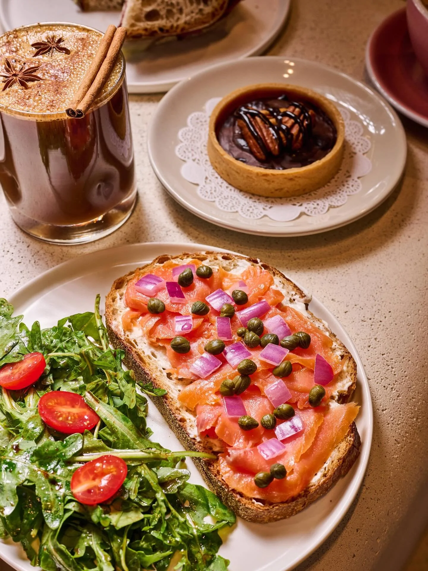 Artisanal Quality and Comfort at Belux Coffee&nbsp;☕✨

Experience the art of the perfect pour in a stylish, modern setting! We are thrilled to feature&nbsp;@beluxcoffee.roswell for Roswell Restaurant Weeks from&nbsp;January 22nd through February 7th.