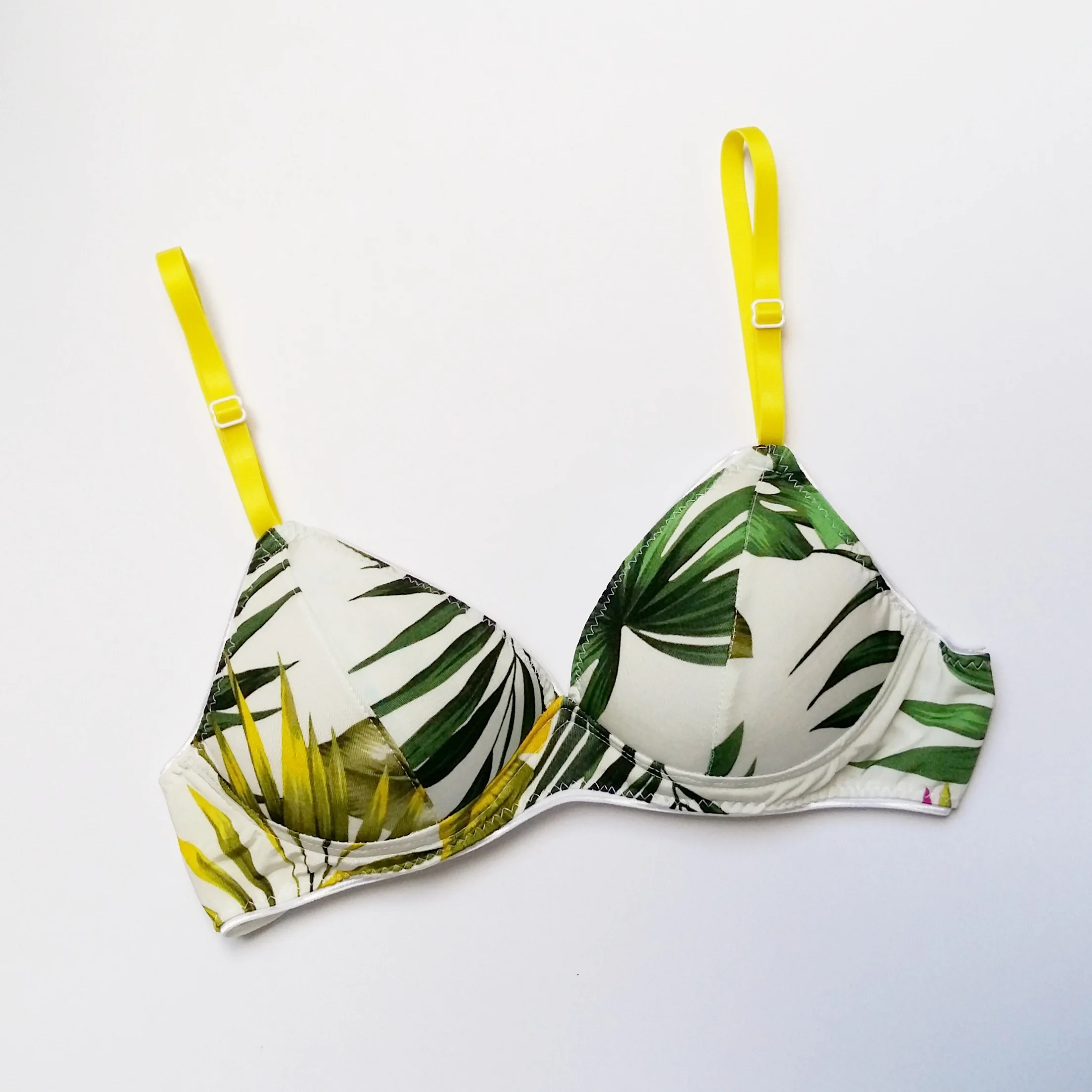 Cómo coser copas de foam para el sujetador Watson // How to sew foam